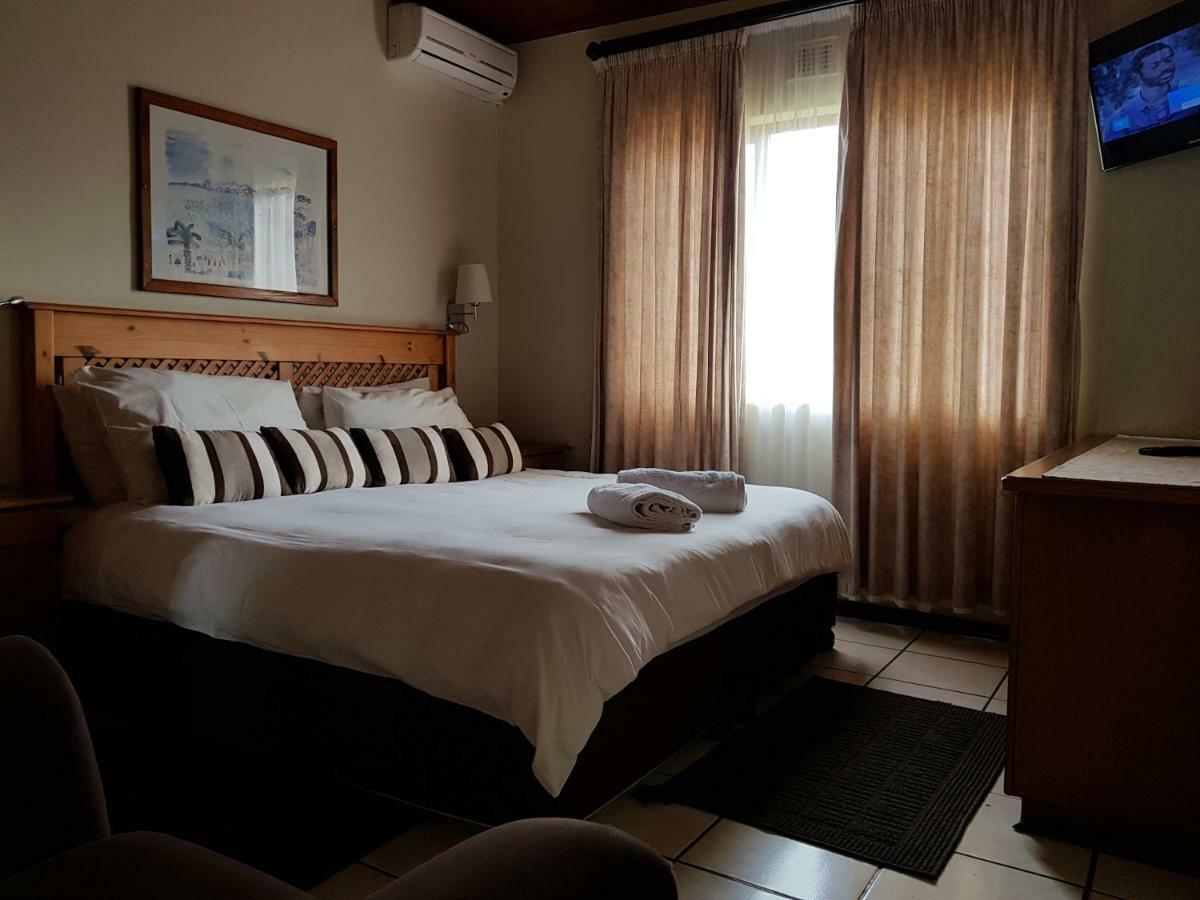 Port Edward Holiday Resort المظهر الخارجي الصورة
