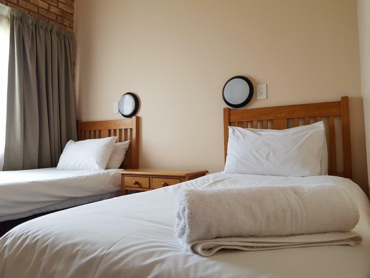 Port Edward Holiday Resort المظهر الخارجي الصورة