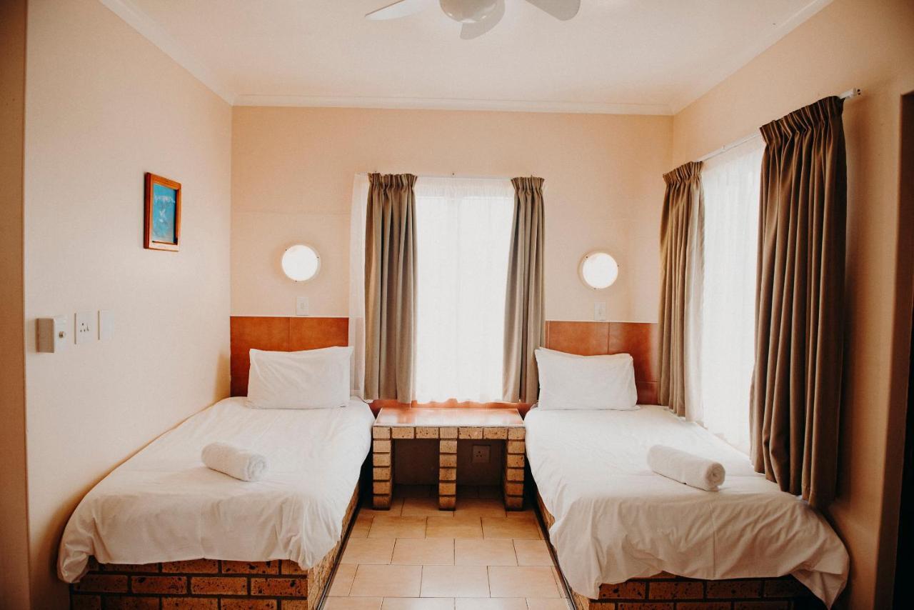 Port Edward Holiday Resort المظهر الخارجي الصورة